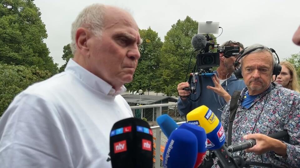 开云体育入口-赫内斯：只要诺伊尔身体健康，他就必须参加世界杯