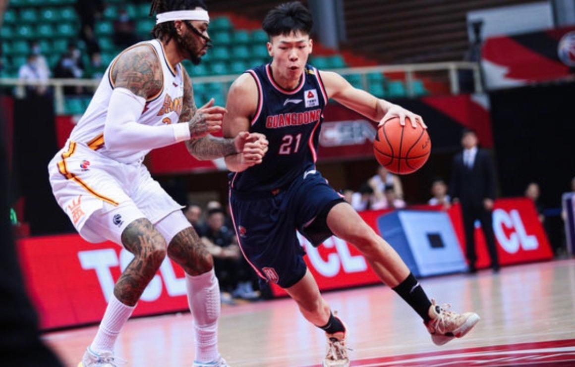 开云体育入口-热身赛爆砍19分！广东男篮失意锋线终于苏醒，新赛季或被杜锋扶正